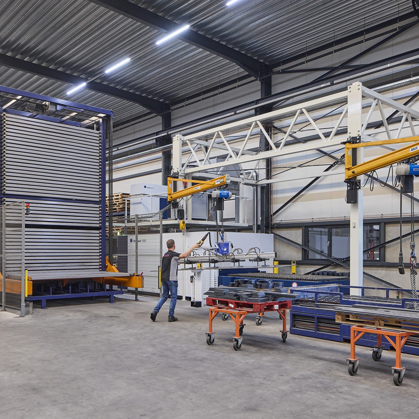 Lasersnijden van den hout metaal